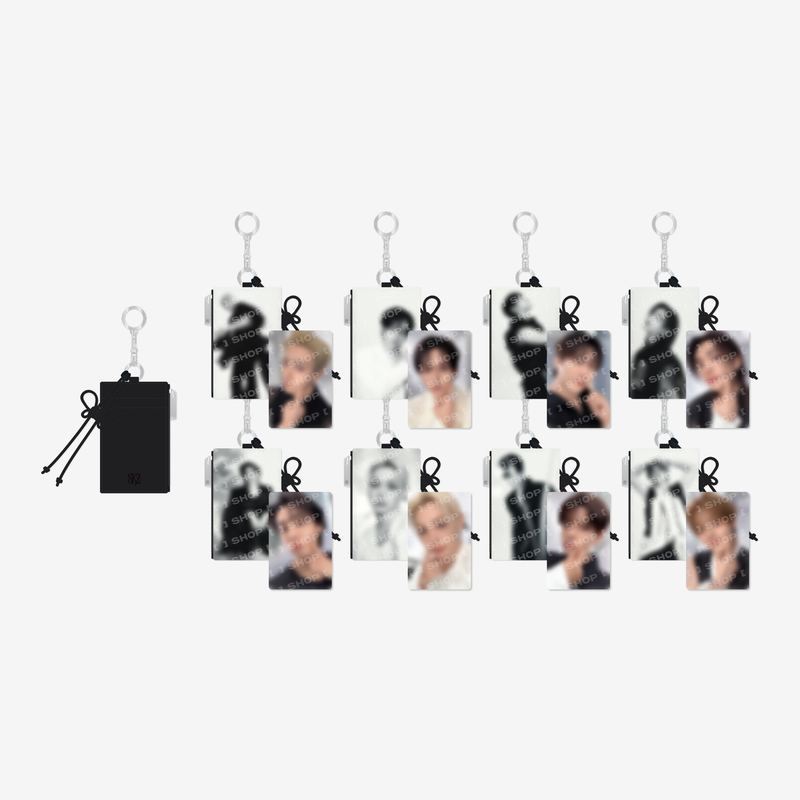 STRAY KIDS - (PREORDER) CARD HOLDER KEYRING [Stray Kids World Tour RUN IT SEOUL]