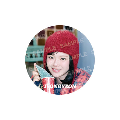 TWICE - (PRE-ORDER) [HOLIDAY MORNING] PHOTO BADGE