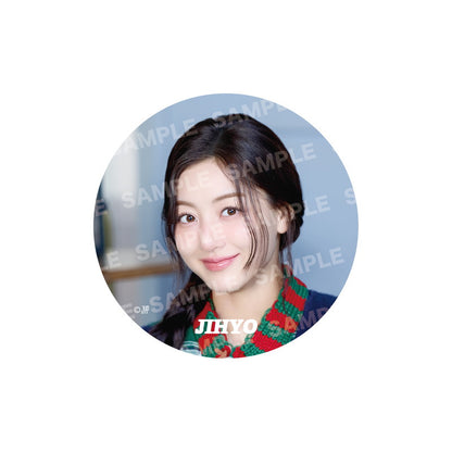 TWICE - (PRE-ORDER) [HOLIDAY MORNING] PHOTO BADGE