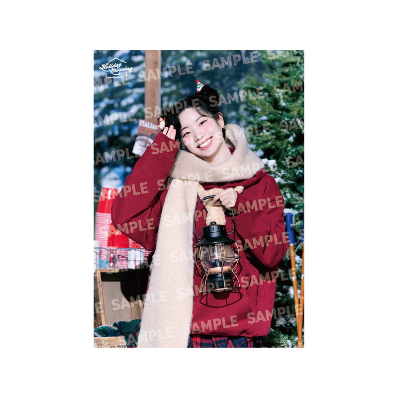 TWICE - (PRE-ORDER) [HOLIDAY MORNING] POSTER